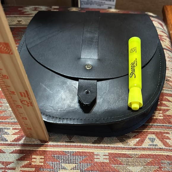 NWT Tribe Alive Leather Saddle Bag black - Picture 8 of 8